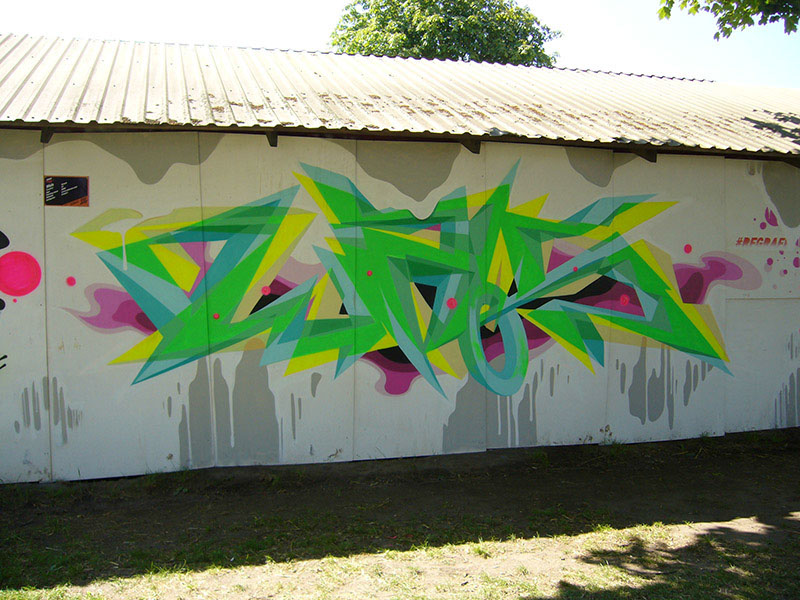 %_tempFileName(0000-00-00%2000-00-00)Panasonic%20DMC-FX8%20(2560x1920)2140992%