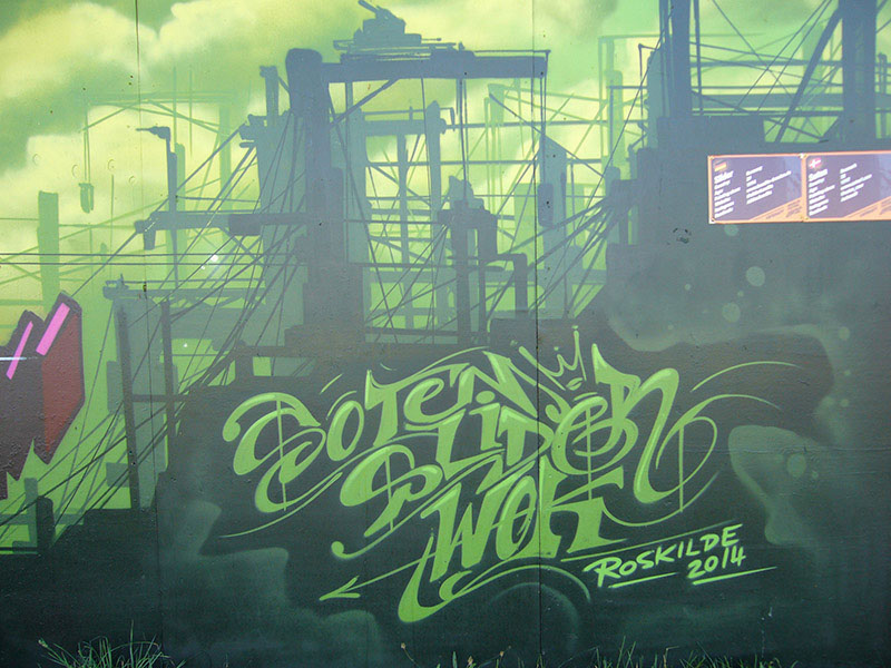 %_tempFileName(0000-00-00%2000-00-00)Panasonic%20DMC-FX8%20(2560x1920)2589376%